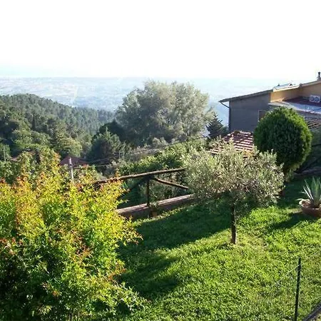 Casa Vacanza Bel Panorama Collina Versilia